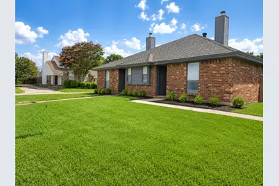 5234 Wild Horse Court, Arlington, TX 76017 - Photo 2