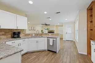 4220 Canyon Trail, Lake Worth, TX 76135 - Photo 10