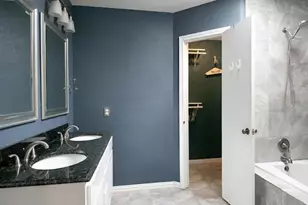 2405 Country Valley Rd, Garland, TX 75041 - Photo 24