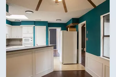 2405 Country Valley Road, Garland, TX 75041 - Photo 10