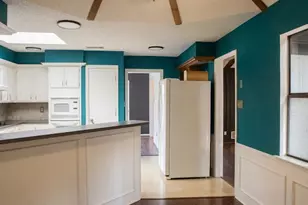 2405 Country Valley Rd, Garland, TX 75041 - Photo 10