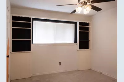 2405 Country Valley Road, Garland, TX 75041 - Photo 20