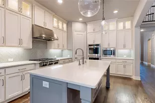 3012 Avondale, The Colony, TX 75056 - Photo 10
