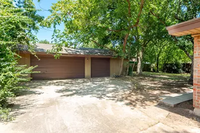 611 Cain Street, Lake Dallas, TX 75065 - Photo 2