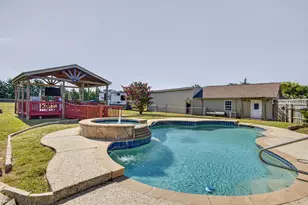 7851 Mavis Ave, Waxahachie, TX 75167 - Photo 16