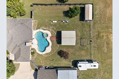 7851 Mavis Avenue, Waxahachie, TX 75167 - Photo 32