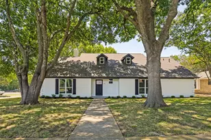 5121 Vera Cruz Dr, Garland, TX 75043 - Photo 2