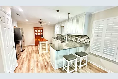 2432 Skyline Drive, Waco, TX 76710 - Photo 6
