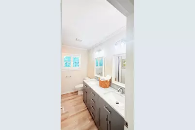 2432 Skyline Drive, Waco, TX 76710 - Photo 14
