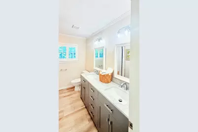 2432 Skyline Drive, Waco, TX 76710 - Photo 10