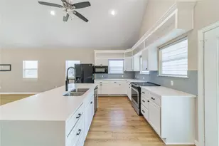 8306 Chesham Dr, Rowlett, TX 75088 - Photo 10