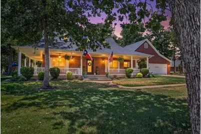 233 Saint Andrews Drive E, Mabank, TX 75156 - Photo 4