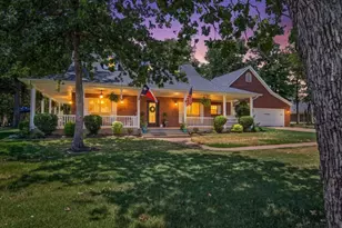 233 Saint Andrews Dr E, Mabank, TX 75156 - Photo 4