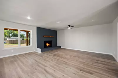 4577 Silversprings Drive, Dallas, TX 75211 - Photo 10