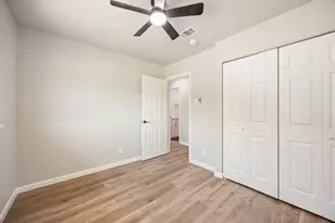 4577 Silversprings Dr, Dallas, TX 75211 - Photo 24