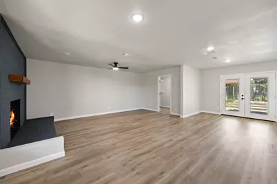 4577 Silversprings Drive, Dallas, TX 75211 - Photo 8