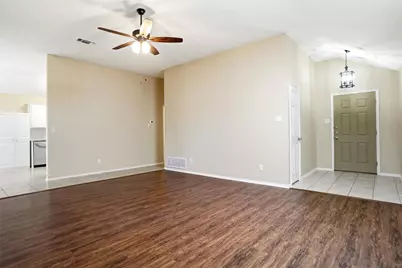 6701 Driffield Circle W, North Richland Hills, TX 76182 - Photo 10