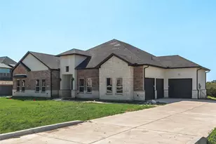 1045 Peppy San Dr, Lucas, TX 75002 - Photo 2