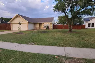 200 Seagull Ct, Irving, TX 75060 - Photo 1