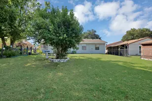 9519 County View Rd, Dallas, TX 75249 - Photo 20