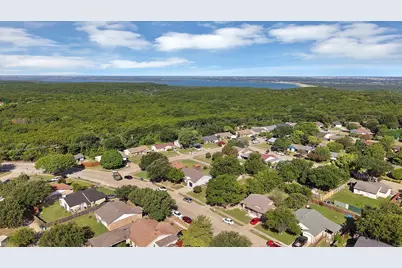 9519 County View Road, Dallas, TX 75249 - Photo 26