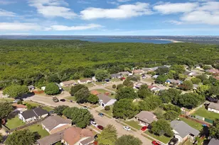 9519 County View Rd, Dallas, TX 75249 - Photo 26