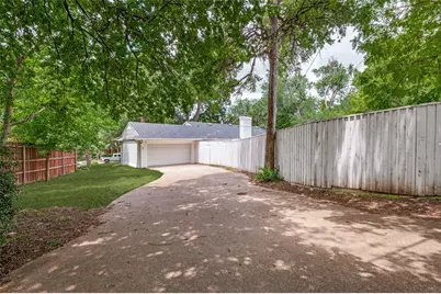 2031 Timbergrove Circle, Dallas, TX 75208 - Photo 24
