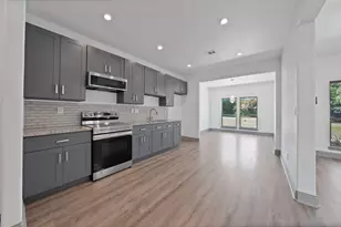 925 Balkan Dr, Lancaster, TX 75134 - Photo 10