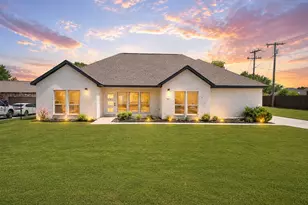 925 Balkan Dr, Lancaster, TX 75134 - Photo 1