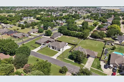925 Balkan Drive, Lancaster, TX 75134 - Photo 28
