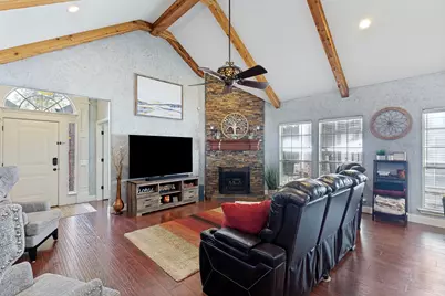 4512 Angelina Way, Fort Worth, TX 76137 - Photo 4