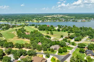 1118 Kiowa Dr W, Gainesville, TX 76240 - Photo 4
