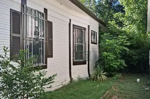 3222 Garden Ln, Dallas, TX 75215 - Photo 2