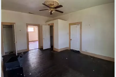 3222 Garden Lane, Dallas, TX 75215 - Photo 10