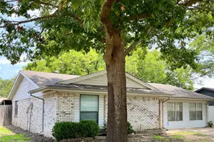 905 Northshore Dr, Garland, TX 75040 - Photo 2