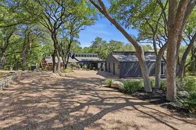 6818 Westover Drive, Granbury, TX 76049 - Photo 2
