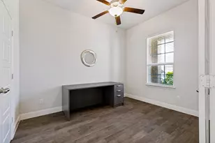 1404 Lakeview Dr, Pelican Bay, TX 76020 - Photo 4