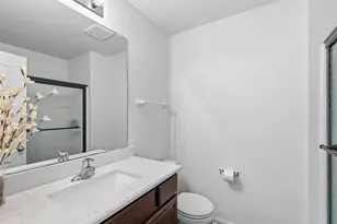 14229 Bridgeview Ln, Dallas, TX 75253 - Photo 16