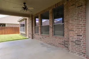 1220 Berkeley Dr, Burleson, TX 76028 - Photo 34