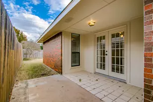 3712 Roussillon Dr, Carrollton, TX 75007 - Photo 10
