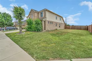 928 Casa Grandes Dr, Arlington, TX 76002 - Photo 1