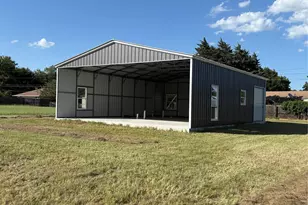 107 Cedar Creek, Groesbeck, TX 76642 - Photo 2