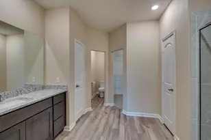 352 Lowery Oaks Trl, Fort Worth, TX 76120 - Photo 20
