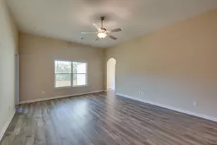 352 Lowery Oaks Trl, Fort Worth, TX 76120 - Photo 12