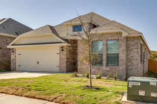 352 Lowery Oaks Trl, Fort Worth, TX 76120 - Photo 4