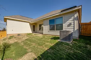 352 Lowery Oaks Trl, Fort Worth, TX 76120 - Photo 28