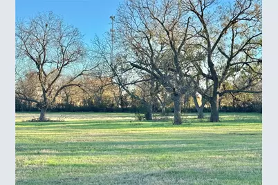 738 Cole Street, Gainesville, TX 76240 - Photo 2