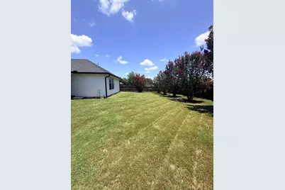 136 Holly Street, Waxahachie, TX 75165 - Photo 36