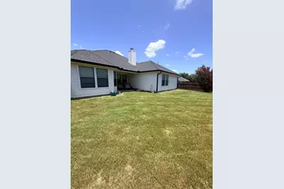 136 Holly Street, Waxahachie, TX 75165 - Photo 38