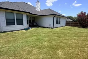 136 Holly St, Waxahachie, TX 75165 - Photo 38
